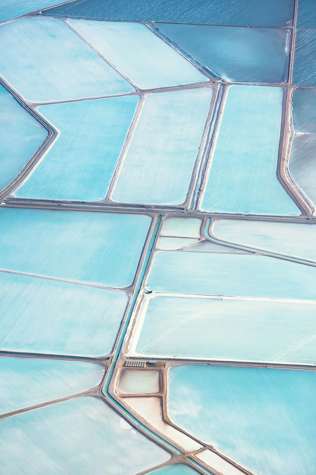 Simon-Butterworth-blue-salt-fields-4